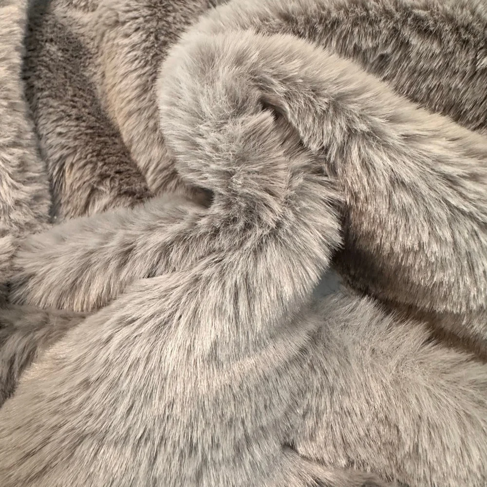Fat Face (UK) Silver-Grey Faux Fur Jacket | Y2K Minimal Luxe Coat | US 8/ UK 12 - Picture 8 of 13
